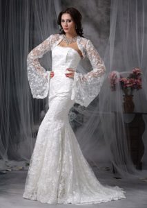 Modest Mermaid Strapless Dresses for Wedding with Court Train in Lace